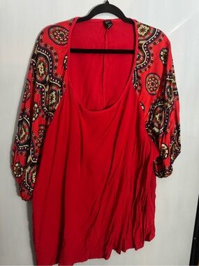 Emery Rose Red Scoop Neck Top